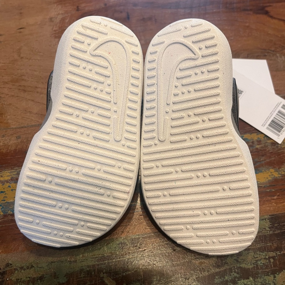 NWT Nike Sunray Protect 4 Shoes - Picture 4 of 4